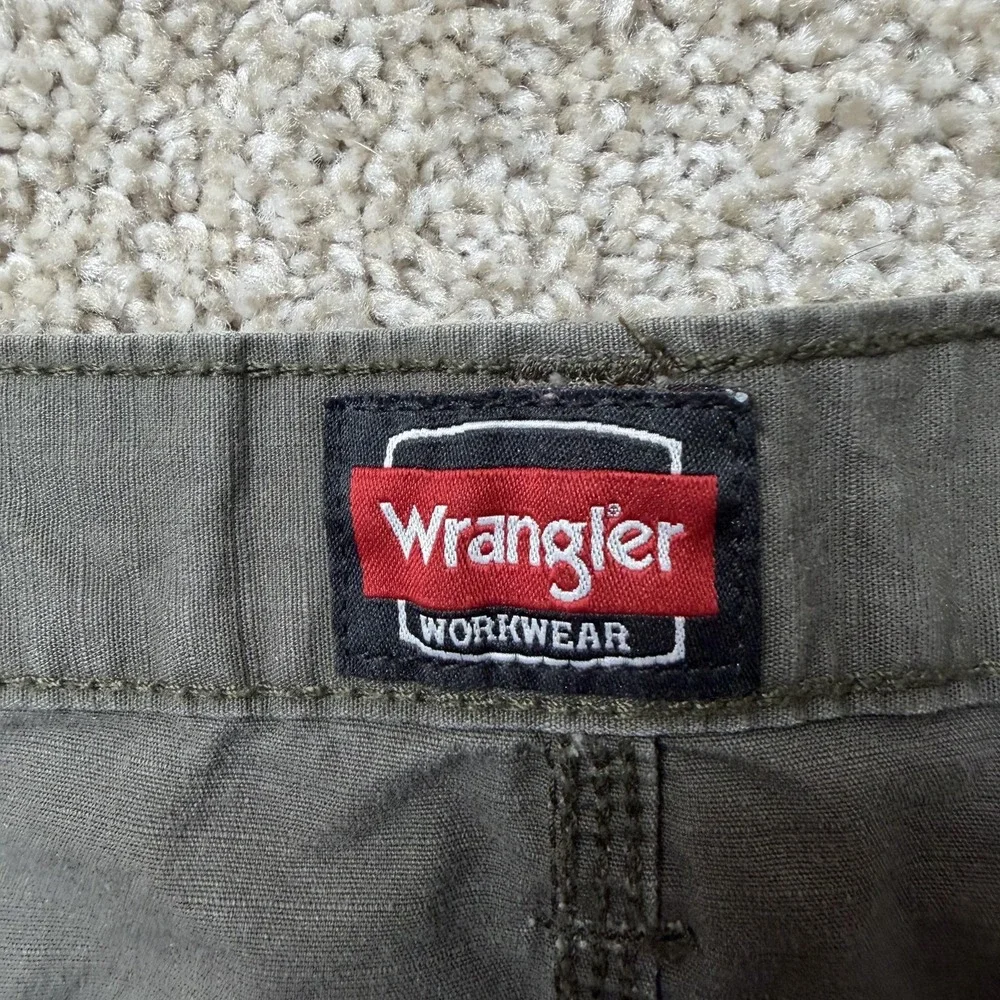 Wrangler Chino Shorts Mens 42 Gray Canvas Utility Pockets Workwear Relaxed Fit